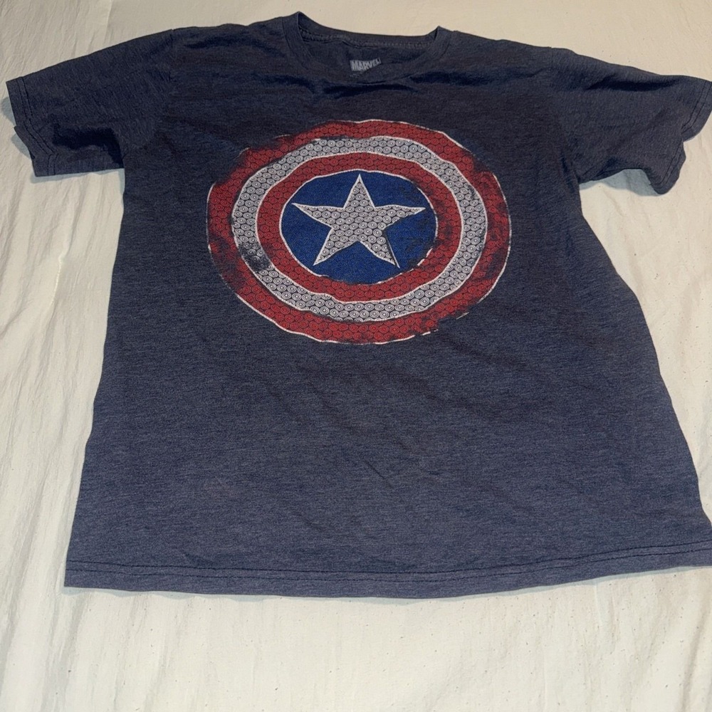 Marvel Comics Captain America Shield Tee Men's Vintage T-Shirt Size Small